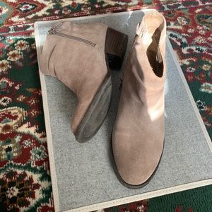 Tan suede Jessica Simpson ankle booties